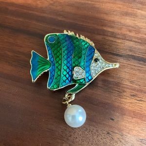 NWOT Blue and green fish brooch